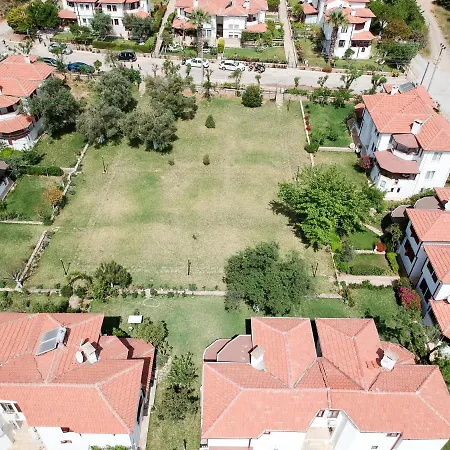 3+1 Spacious House In A Condominium With A Large Green Area * Datça