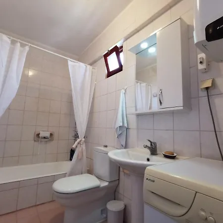 Daire 3+1 Spacious House In A Condominium With A Large Green Area *